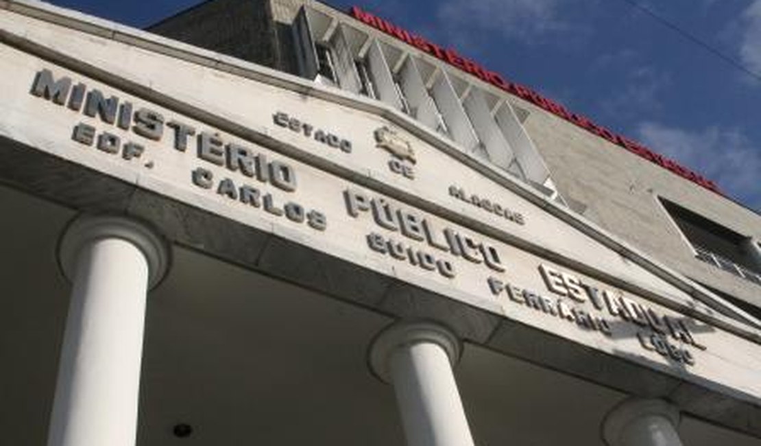 Prefeita é alvo de ação do Ministério Público por contratação irregular de servidores
