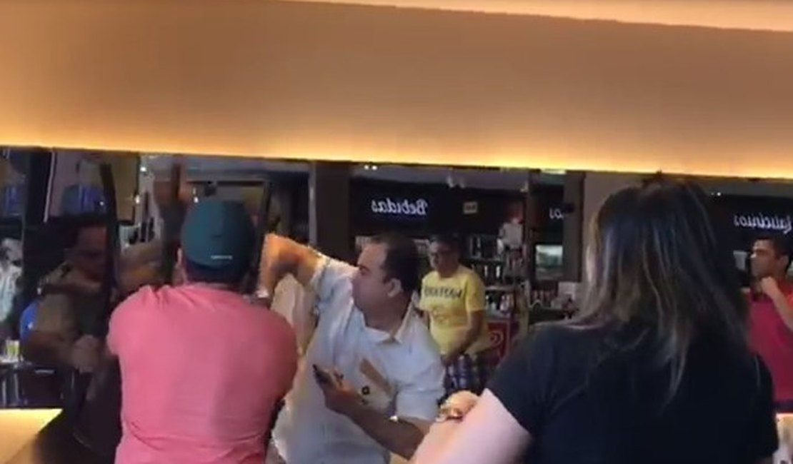 Vídeo: Cantor Saulo Dugado é baleado durante uma confusão numa padaria de Teresina
