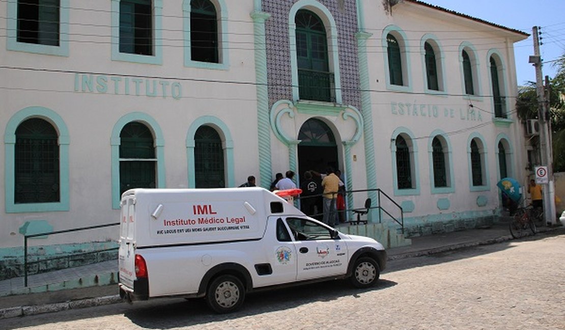 Mãe é presa suspeita de matar a filha de 3 anos espancada e estrangulada