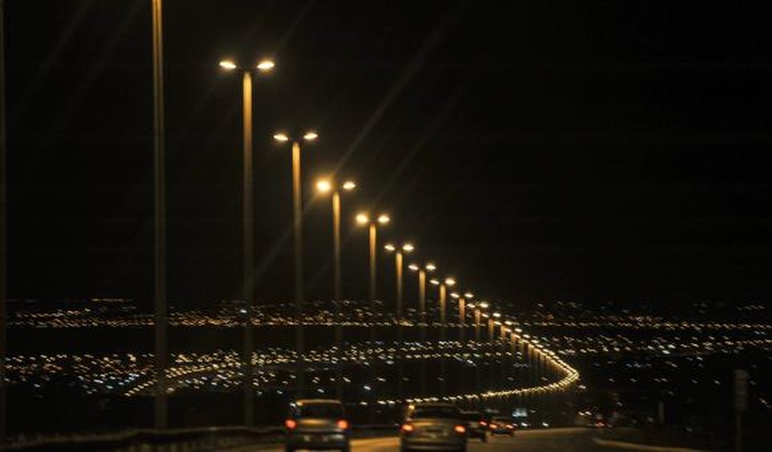 Aumento da oferta de energia pode estabilizar tarifas em 2016