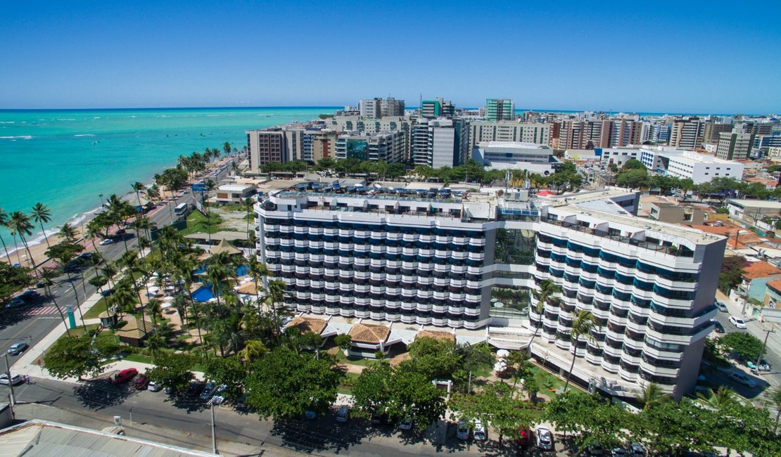 Chegada de turistas em Maceió cresce 22% e movimenta hotéis na baixa temporada