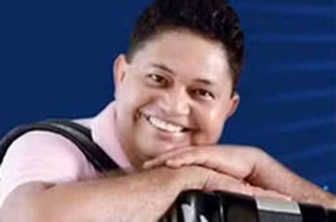 Sanfoneiro Wanderley do Nordeste passa mal e morre aos 52 anos no interior da Bahia