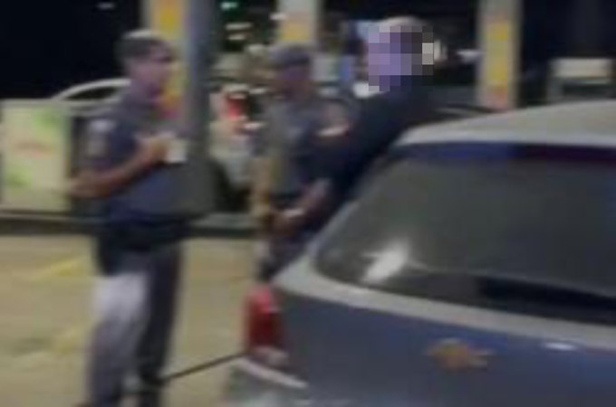 Padre bêbado quebra garrafas em posto, xinga e ameaça frentistas
