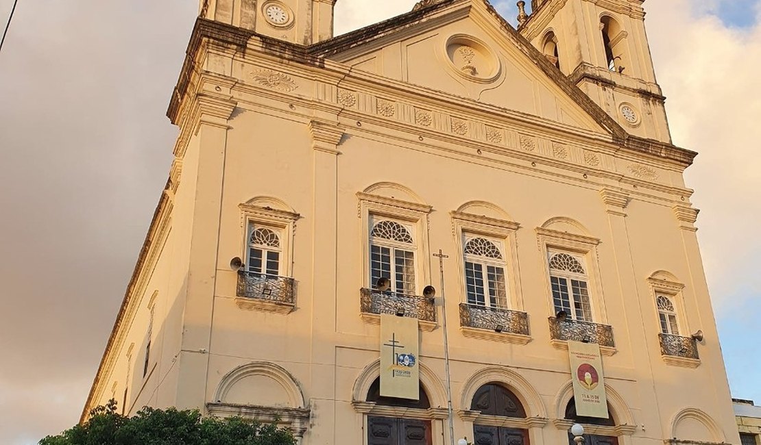Apesar de flexibilização, Arcebispo orienta que missas sejam com igrejas a portas fechadas