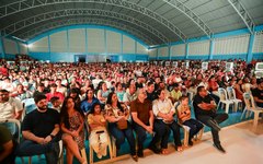 Feira Grande comemora o Dia do Servidor Público com humor e alegria ao lado de Zé Lezin