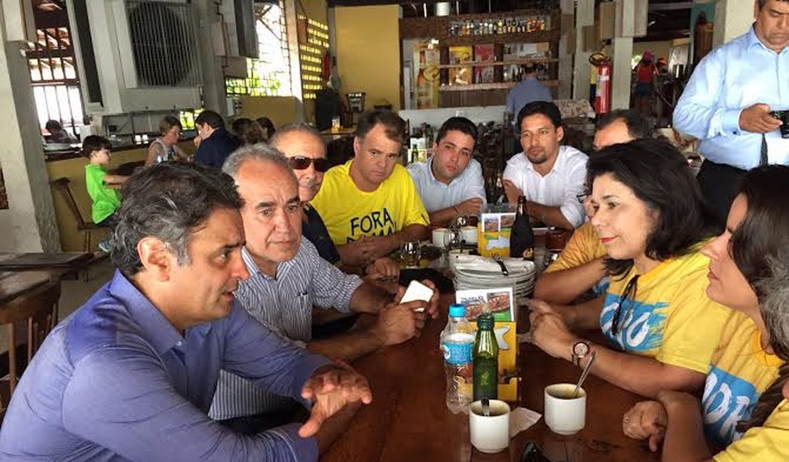 Em Maceió, Aécio convoca população para protestos deste domingo