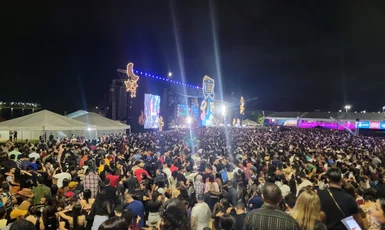 Com shows de Zé Vaqueiro e Matheus & Kauan, primeira noite do São João de Arapiraca atrai multidão; assista