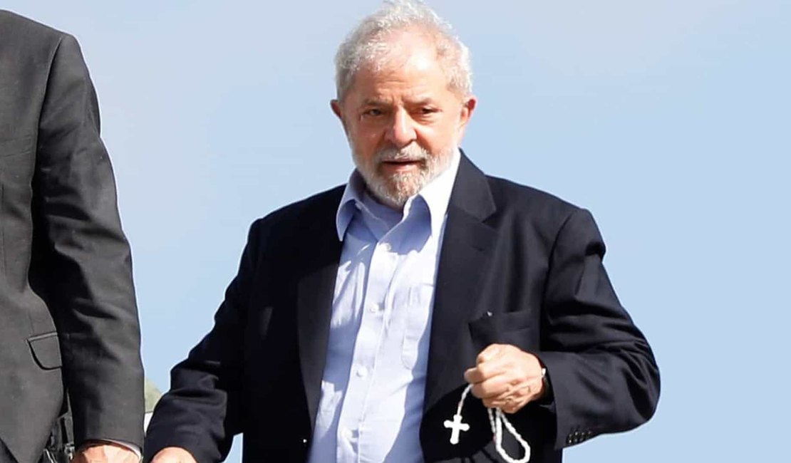 Defesa de Lula vai apresentar pedido de imediata soltura nesta sexta
