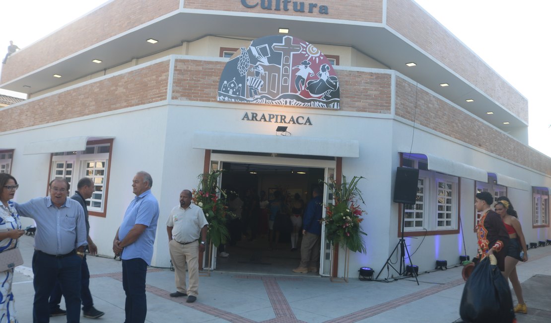 Nova Casa da Cultura de Arapiraca é inaugurada em Arapiraca com solenidade emocionante