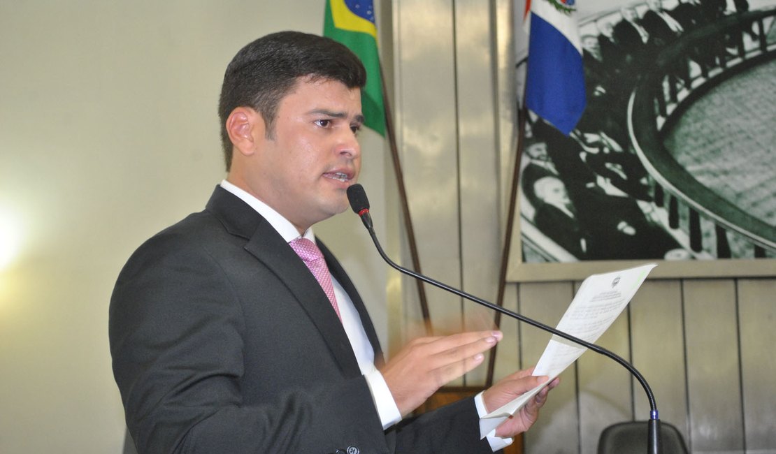 Jairzinho Lira protocola, na ALE, pedido de implantação do “Ronda no Bairro” em Arapiraca