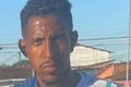 Homem é assassinado com ao menos 10 tiros em calçada, em Rio Largo