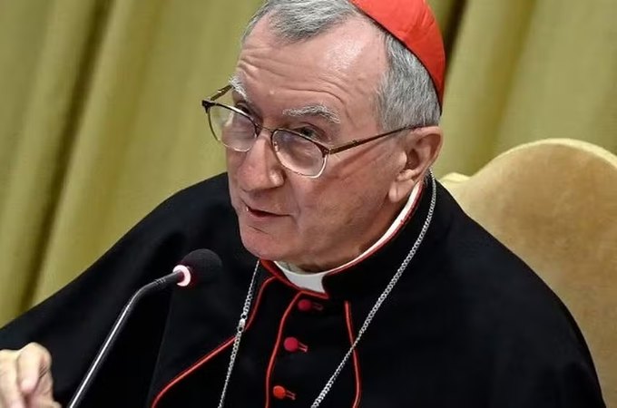 Vaticano nega que Pietro Parolin, um dos favoritos no conclave, esteja doente e anuncia ausência de mais 2 cardeais