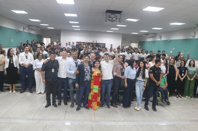 “Vamos garantir que nossos jovens tenham acesso a uma formação de qualidade”, diz Daniel Barbosa