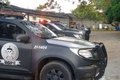Em fuga atrapalhada, suspeito de tráfico cai de telhado e é preso