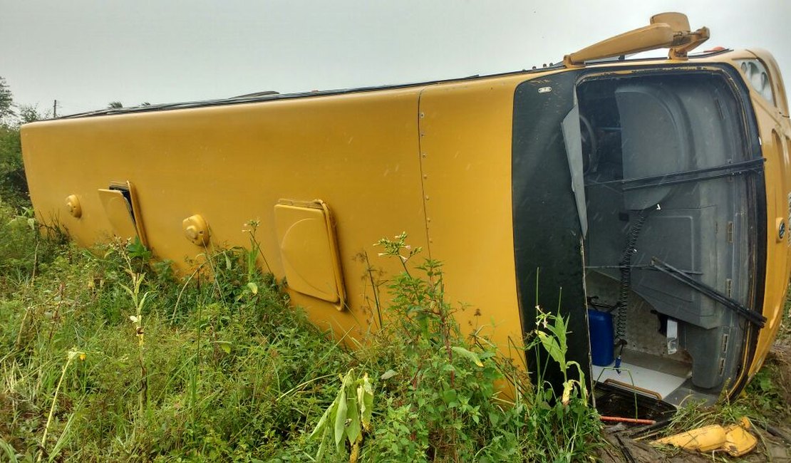 Polícia Civil vai investigar acidente com ônibus escolar em Craíbas, AL