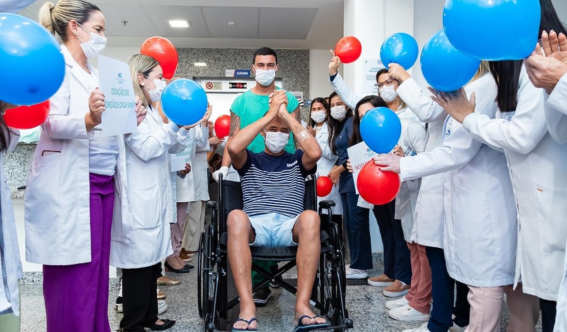 Paciente comemora um ano do transplante renal realizado no Hospital do Coração Alagoano