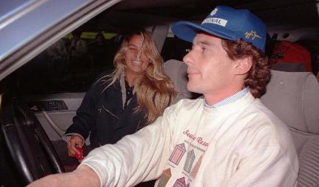 Família de Ayrton Senna descartou roteiros de filme por causa de Adriane Galisteu