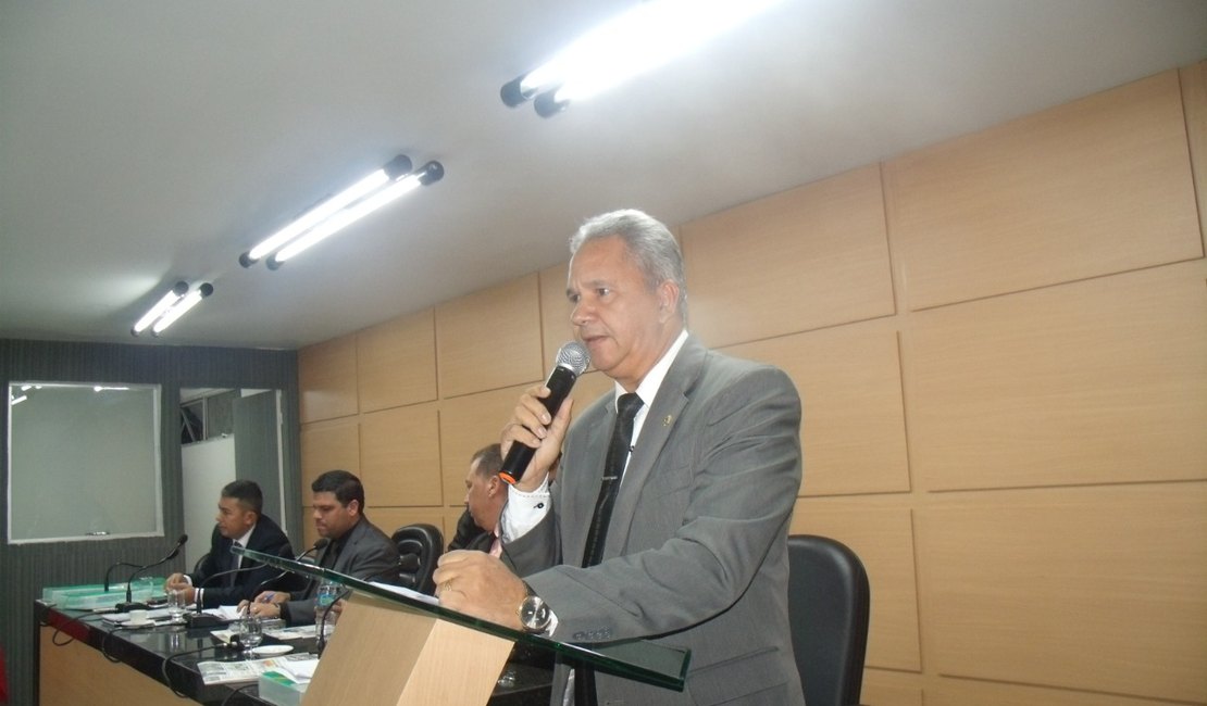 Com Voto de Pesar, Câmara Municipal de Arapiraca, presta homenagem ao Professor Vandiele