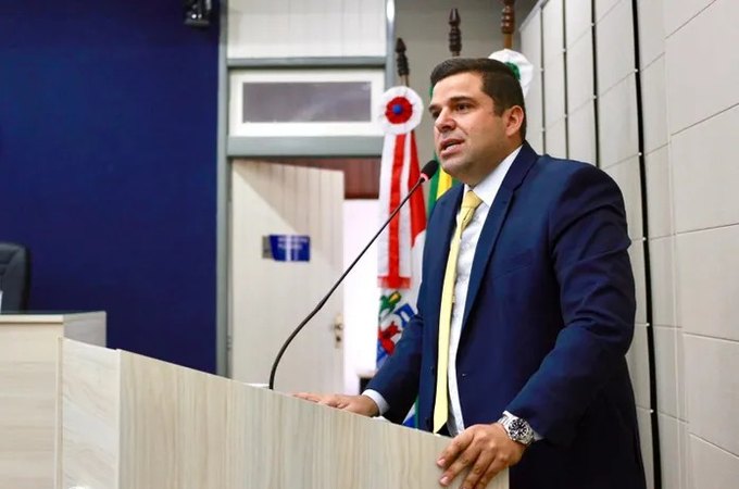Marcelo Palmeira recua e desmente pedido de favorecimento por vereadores no concurso da Câmara de Maceió