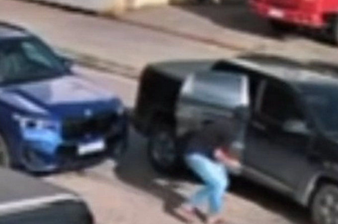 Homem que morreu após ser baleado na Ponta Verde, em Maceió, chegou a ligar para a esposa e disse que havia reconhecido um dos autores