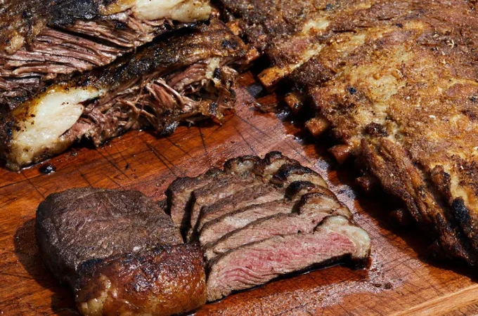 Policial é preso por comer picanha, beber cervejas e se recusa pagar