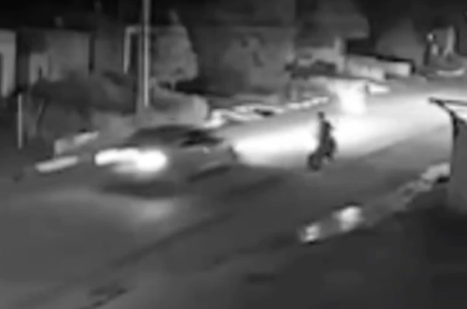 VÍDEO: Câmera flagra motorista invadindo contramão em alta velocidade em batida fatal em Feira Grande