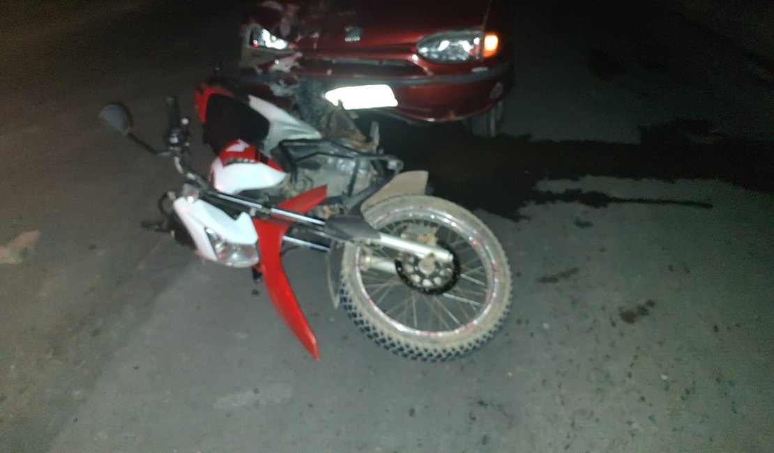 Motociclista é atingido por carro e morre na AL-115, em Arapiraca; amigo fica ferido