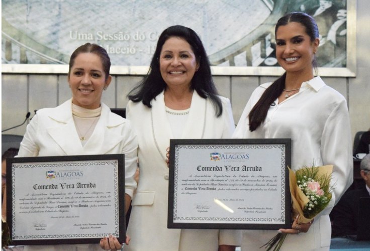 Assembleia celebra o empreendedorismo feminino com palestra e entrega de comendas
