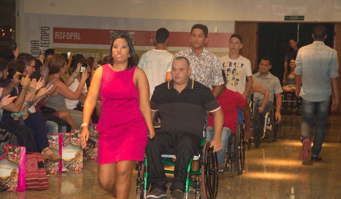 Desfile Beleza Inclusiva emociona público na TrendHouse´15