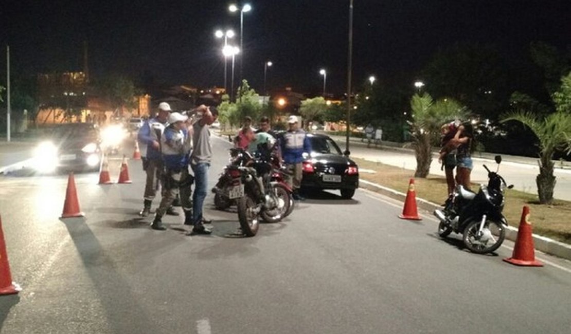 Dez motoristas são presos durante operação Lei Seca em Arapiraca