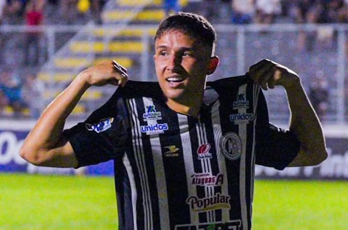 Atacante do ASA sofre trauma na cabeça, é levado a hospital e inicia protocolo de concussão da CBF