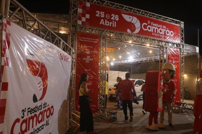 VÍDEO: 3° Festival do Camarâo tem início em Arapiraca com pratos deliciosos e atrações musicais