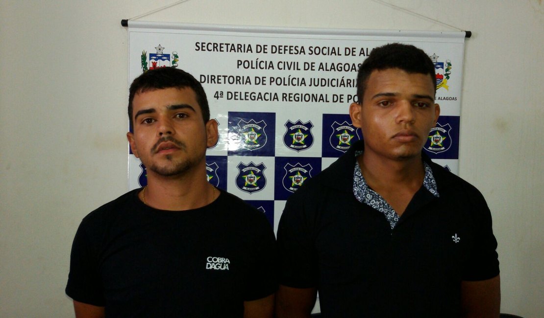 Jovens são detidos suspeitos em receptação e porte ilegal de arma
