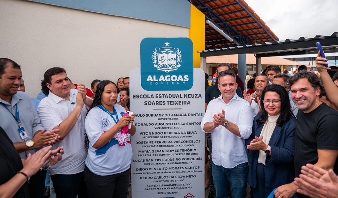 Paulo Dantas inaugura escola e autoriza construção de nova UPA em Rio Largo