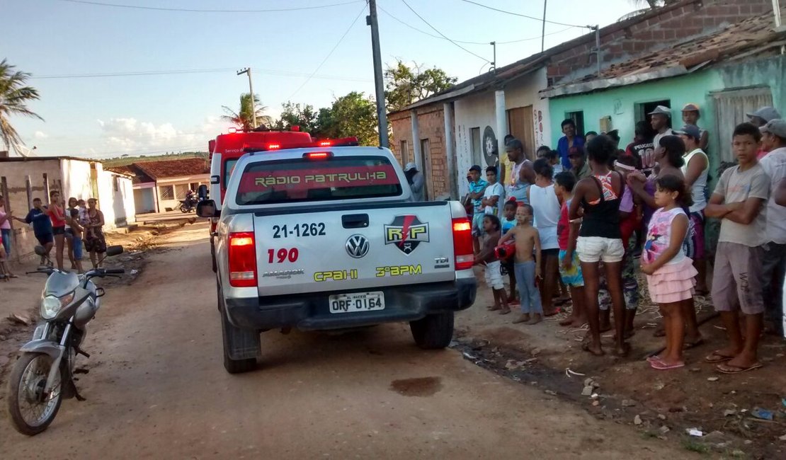 Menor é esfaqueado no povoado Pau D`Arco, em Arapiraca