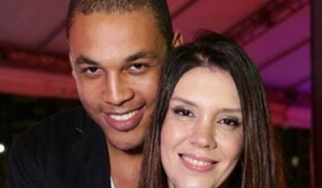 Simony termina casamento de seis anos e exclui ex das redes sociais