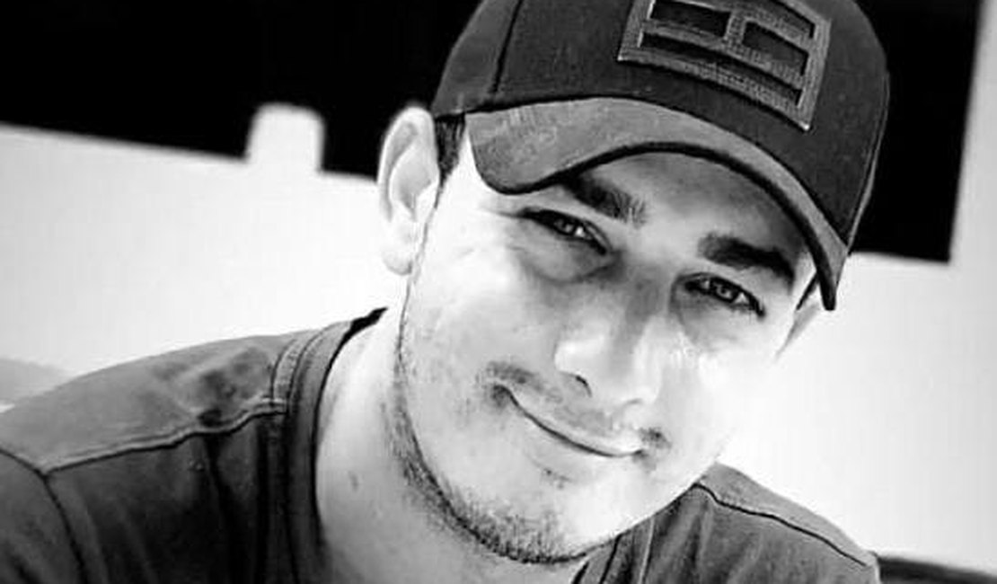 Vendedor de veículos seminovos morre no HEA após sofrer queda de moto em Arapiraca