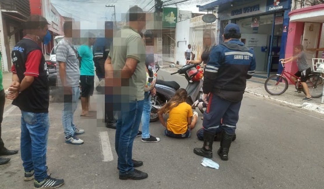 Motociclista fica ferida após acidente de moto em Arapiraca