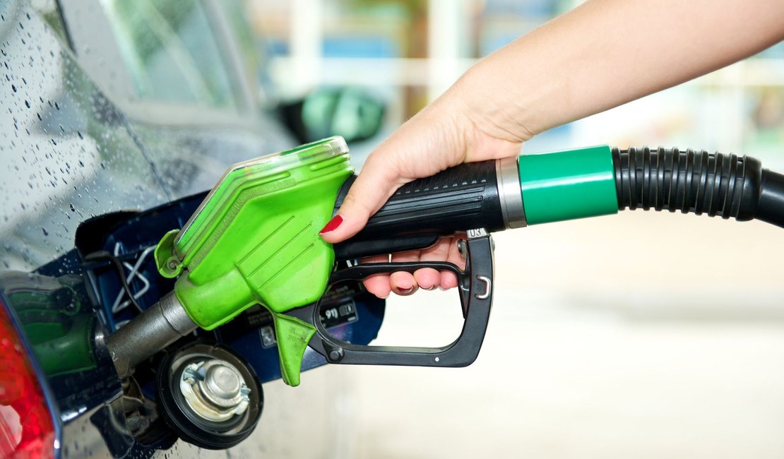 Preço do etanol cai em 20 Estados e no DF e sobe em outros 5 na semana