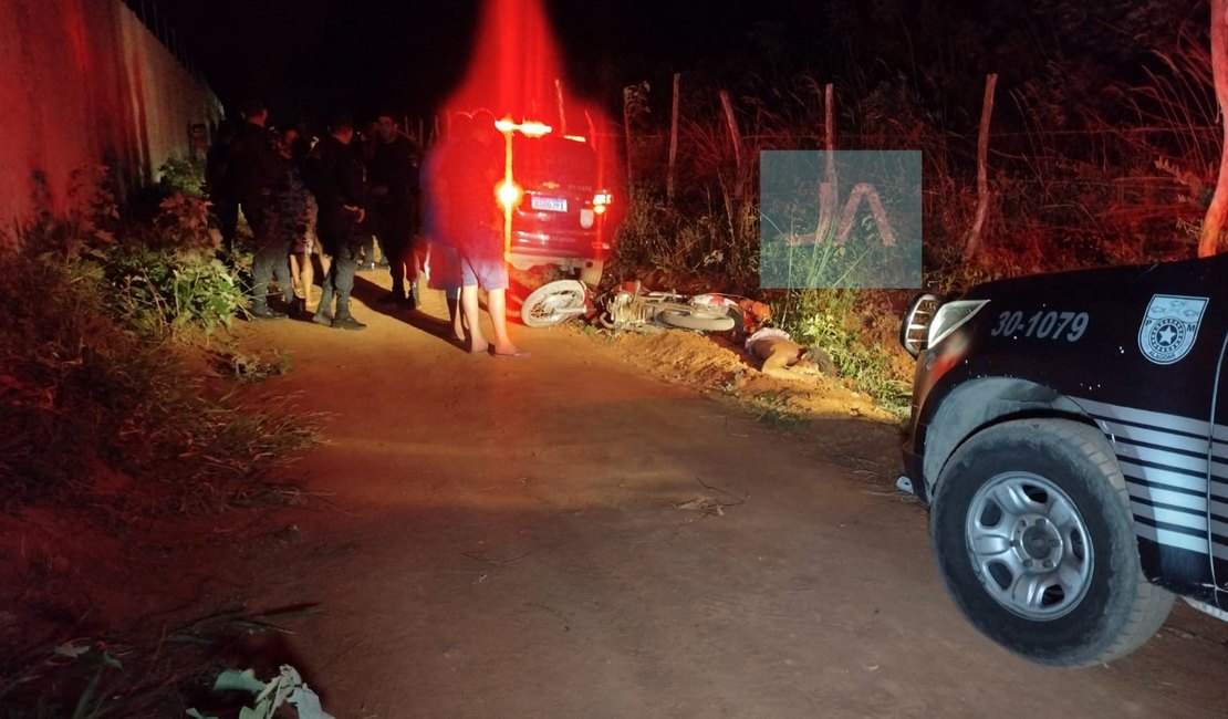 Dois homens assassinados em triplo homicídio em Arapiraca moravam em Craíbas e eram amigos