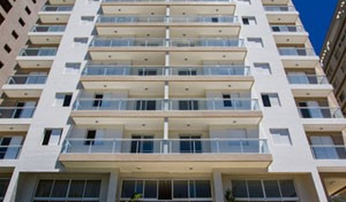 Publicitária diz à PF que é a dona de tríplex no Guarujá alvo da Lava Jato