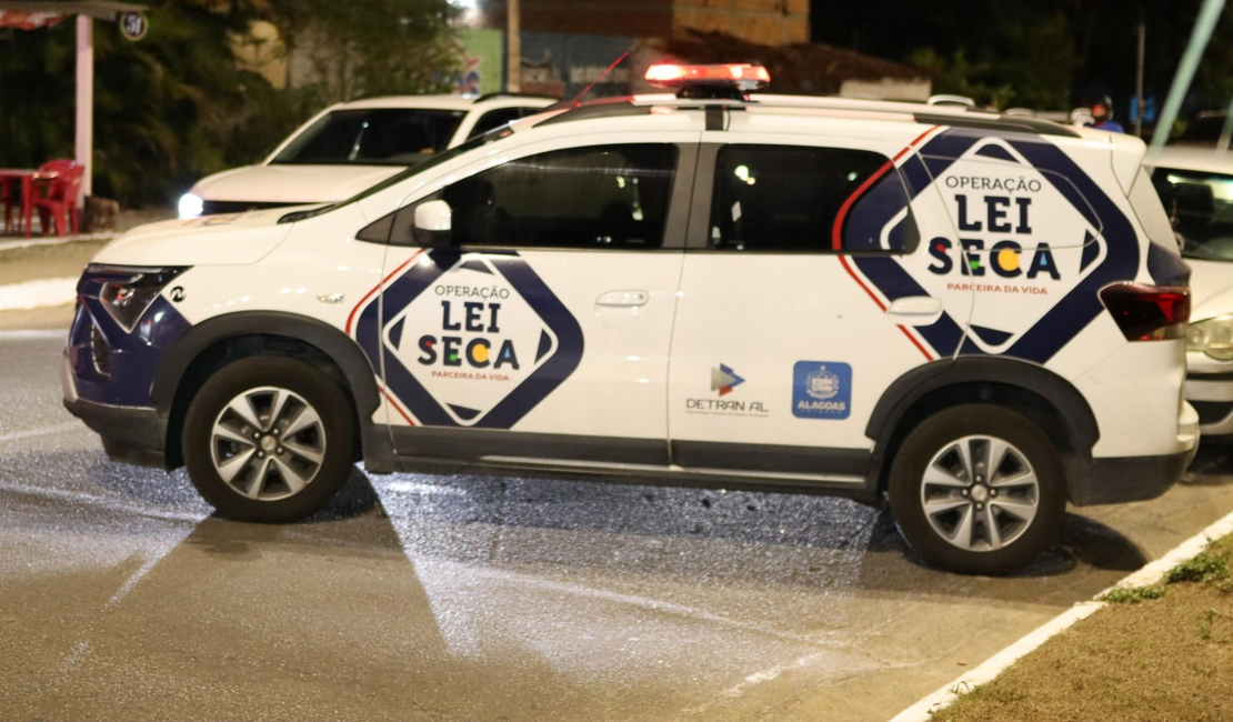 Lei Seca prende condutor por suspeita de adulteração de placas e chassi de carro