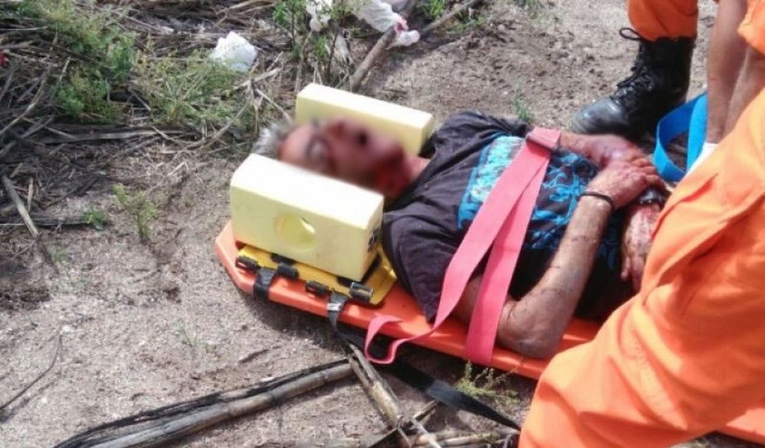Homem é atingido com tiro de 12, após ser derrubado de moto em Igreja Nova