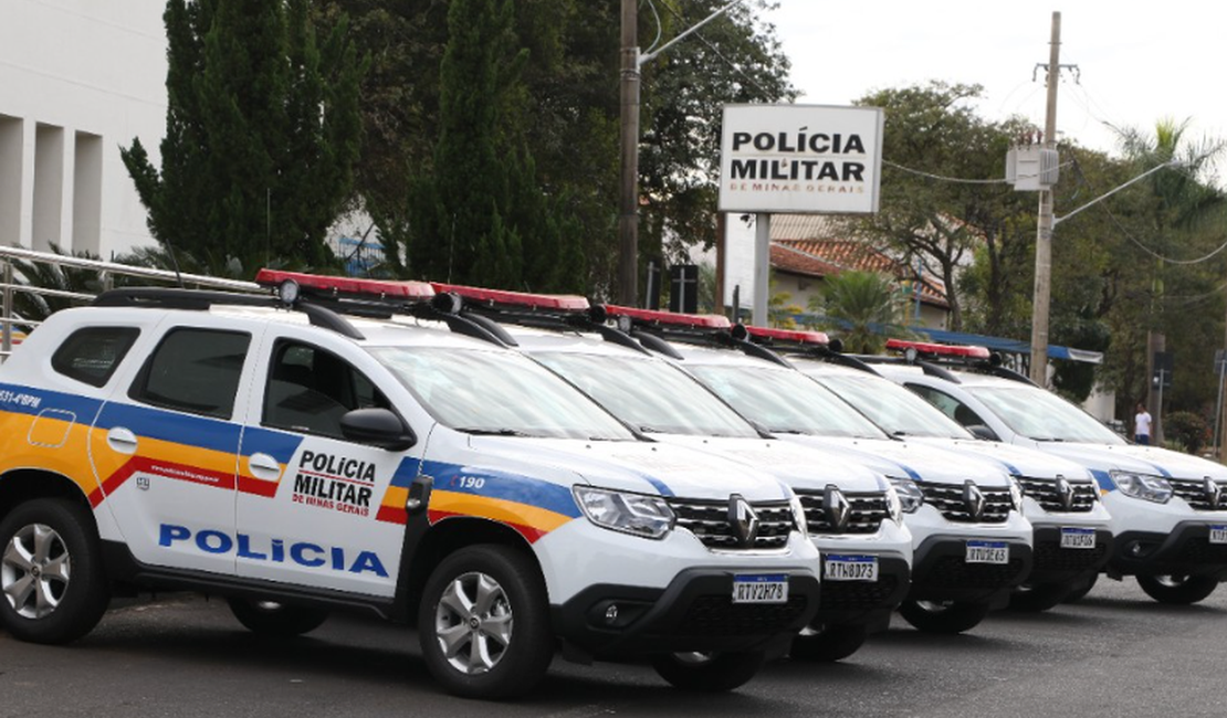 Homem leva tiro no pênis, pega ônibus e vai até quartel da PM pedir socorro