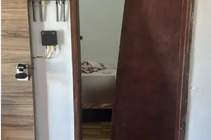 Criança de 2 anos é encontrada morta com sinais de violência dentro de residência, em Alagoas