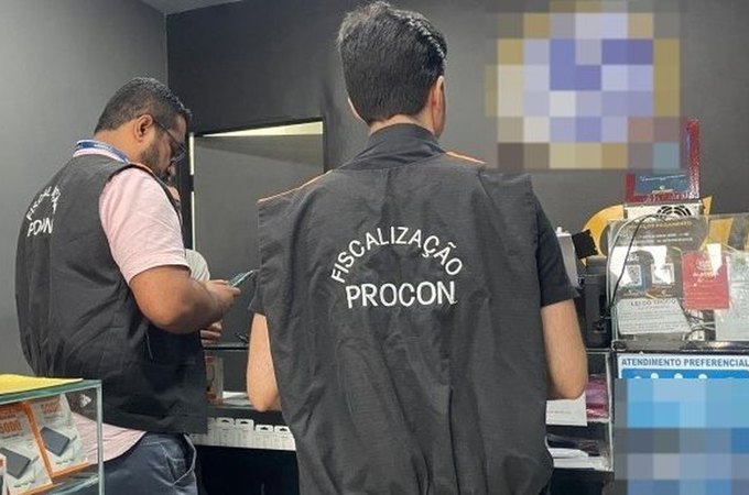 Procon Maceió autua 6 lojas de celulares por irregularidades