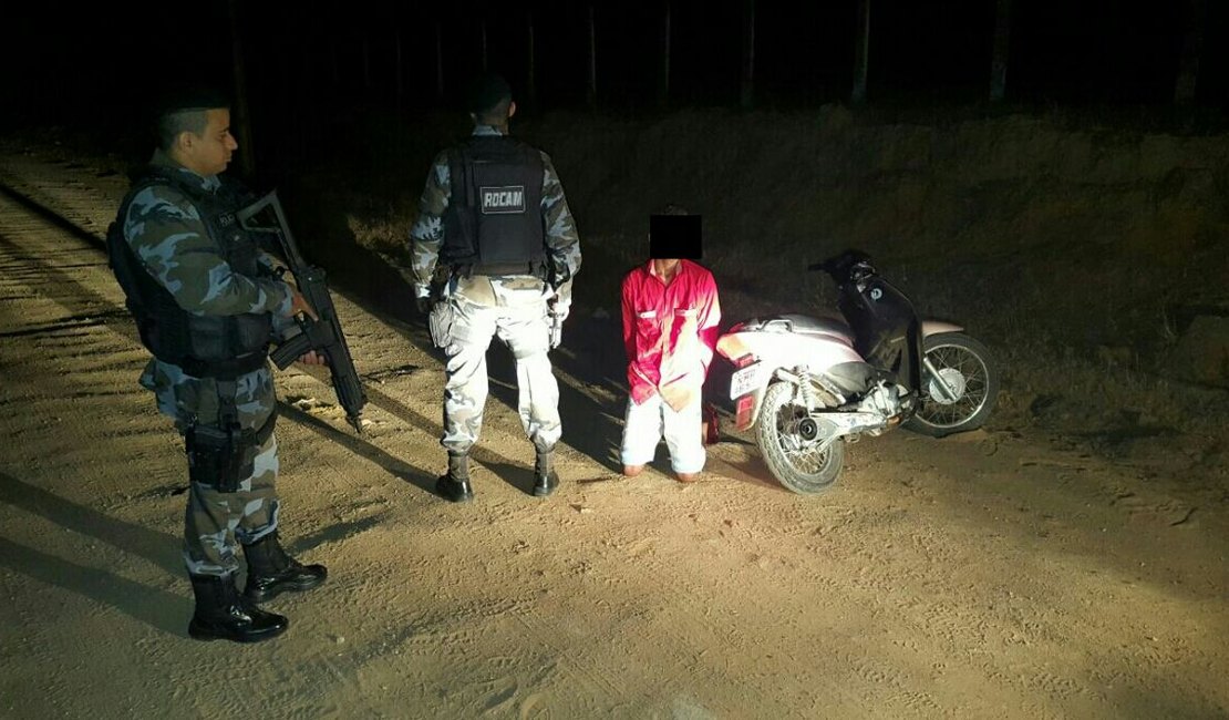 Menor é apreendido com motocicleta roubada, em Arapiraca