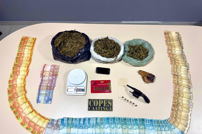 PM apreende armas e drogas durante ocorrências em Mata Grande e Joaquim Gomes