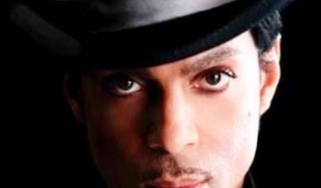 Site afirma que Prince teria feito tratamento para overdose dias antes de morrer