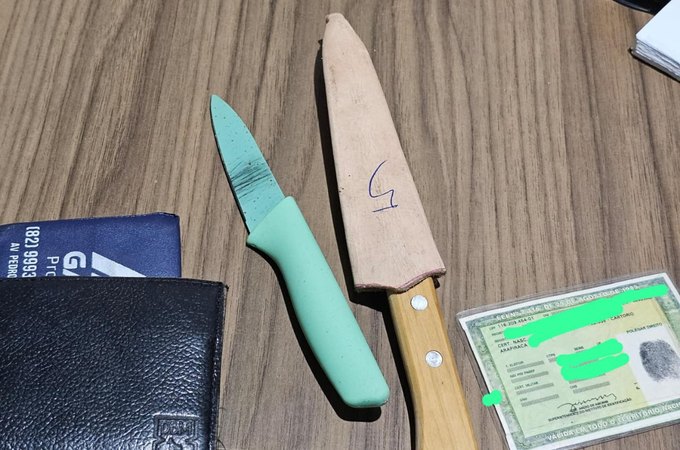 Homem descumpre medida protetiva e é preso pela PM ao ameaçar ex-companheira, em Arapiraca